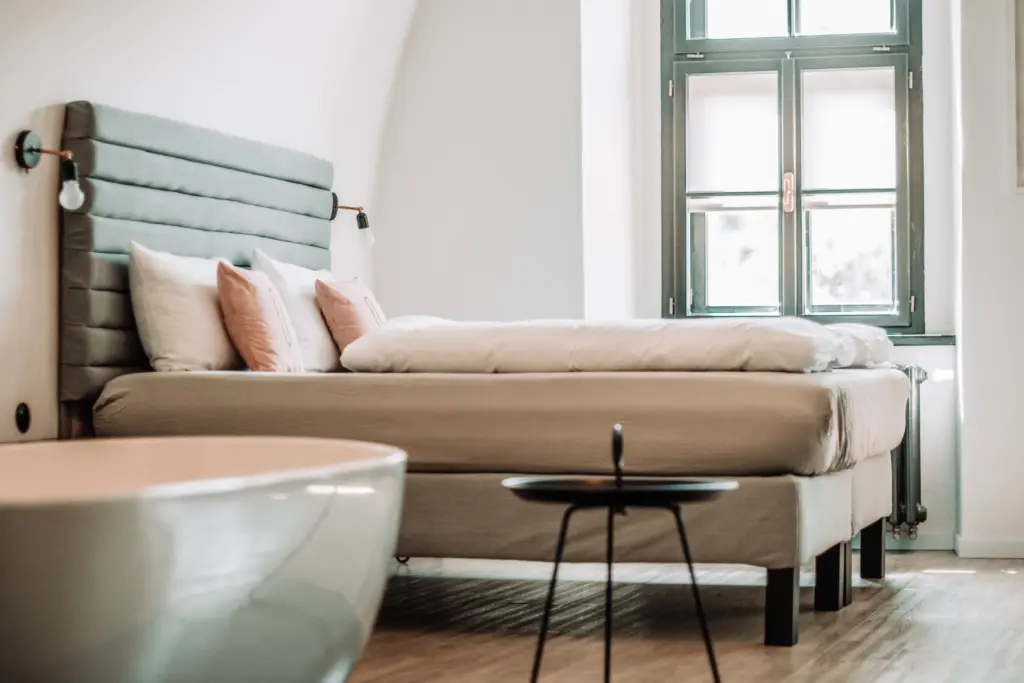 3534679-bedroom-3475656